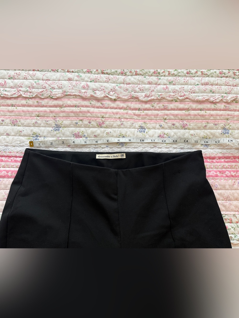 Abercrombie & Fitch Black Capri Pants - Picture 7 of 8